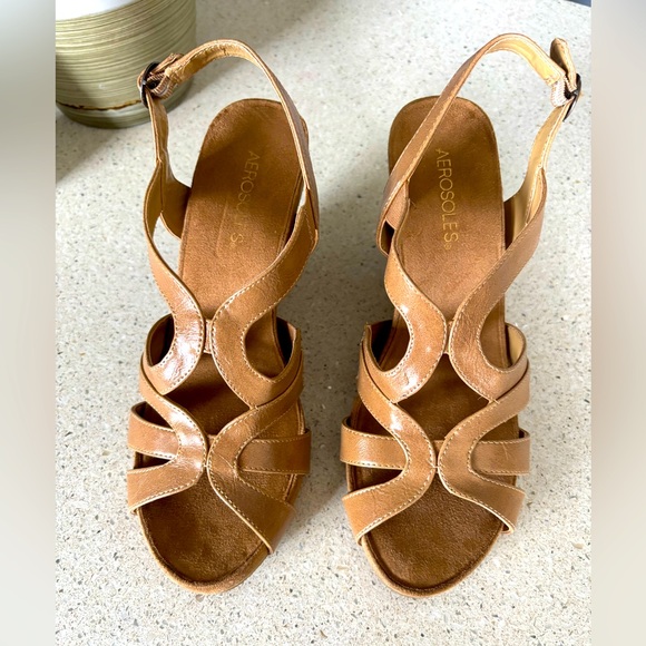 Aerosoles Women's Tan Wedge Sandals NWOT - Picture 1 of 6